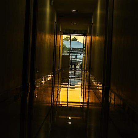 Aldora Airport Residency Hotel Nedumbassery Exterior foto