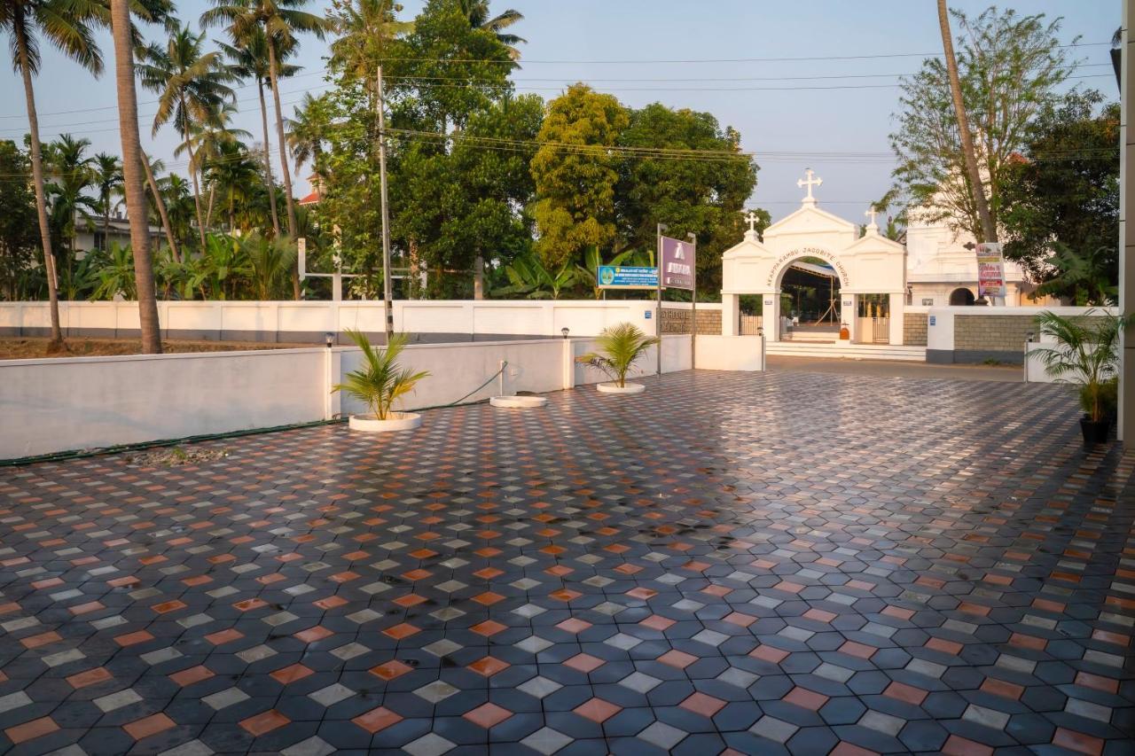 Aldora Airport Residency Hotel Nedumbassery Exterior foto
