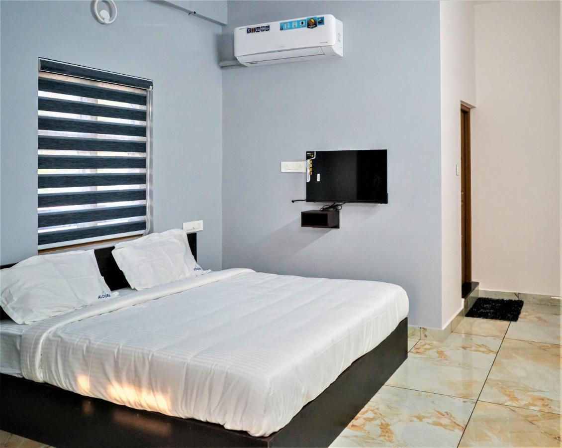 Aldora Airport Residency Hotel Nedumbassery Exterior foto