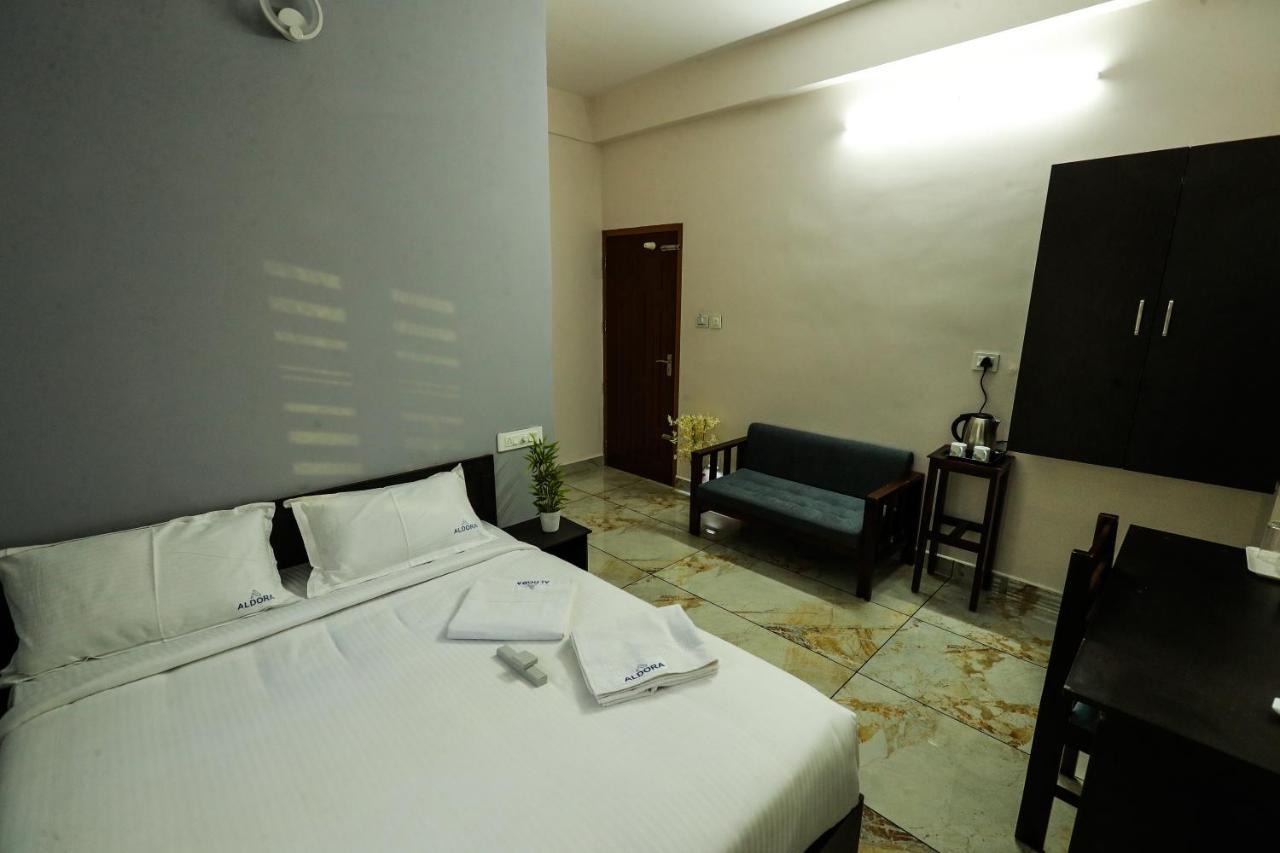 Aldora Airport Residency Hotel Nedumbassery Exterior foto