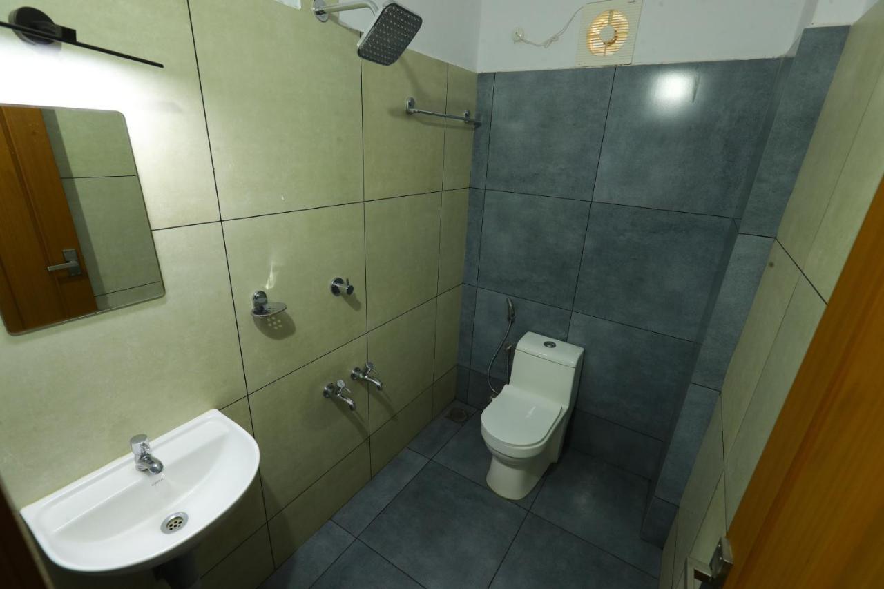 Aldora Airport Residency Hotel Nedumbassery Exterior foto