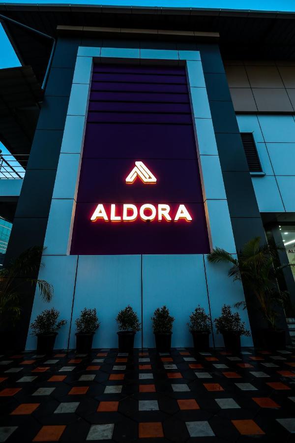 Aldora Airport Residency Hotel Nedumbassery Exterior foto